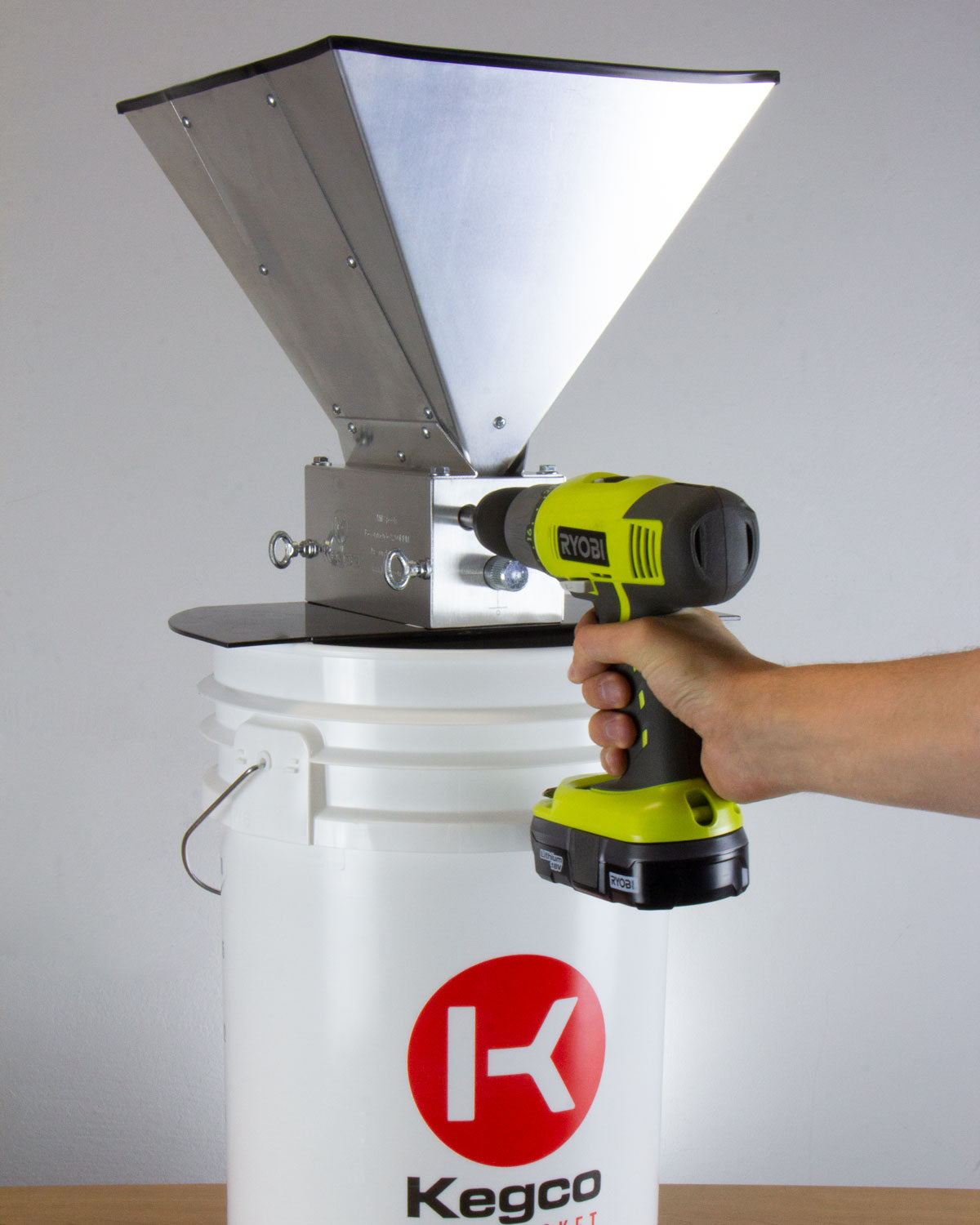 Kegco KM11GM-3R Grain Mill