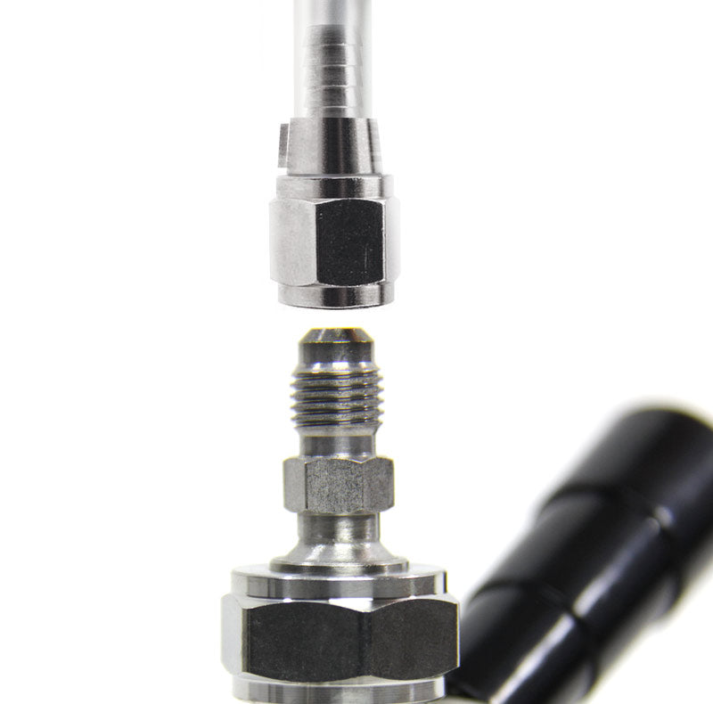 beer line engaging with keg fitting